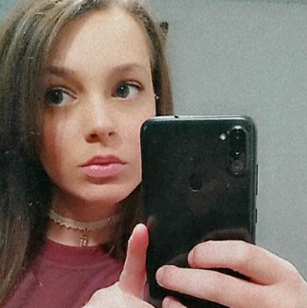 Meet your Posher, Rhiannon